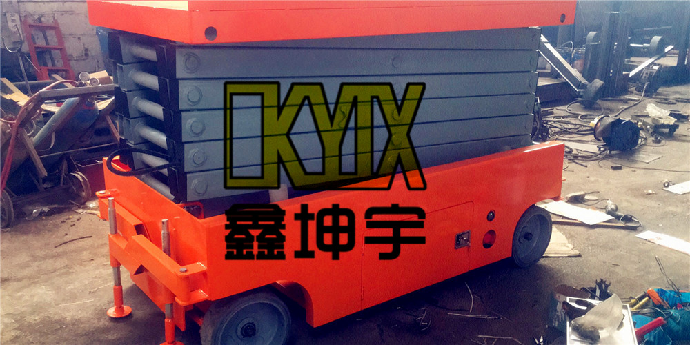 富士康采購(gòu)鑫坤宇自行式升降平臺(tái)